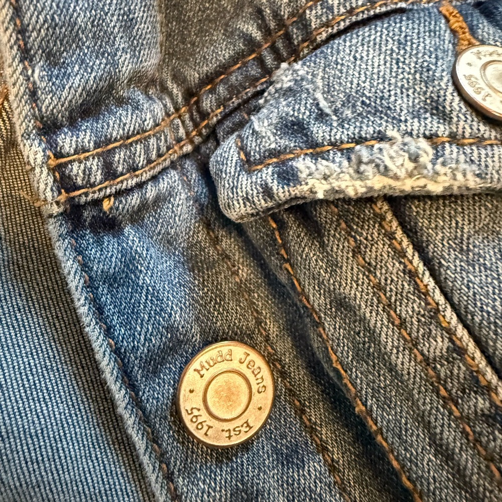 Vintage Y2K Mudd Denim Trucker Jacket - Distressed Faded Wash, Size Medium - Picture 5 of 9
